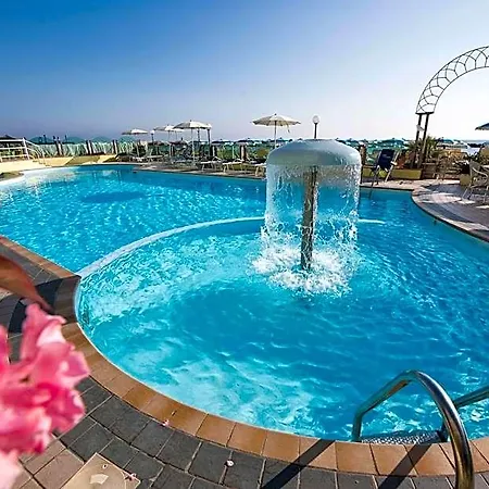 Hotel Colorado 3*